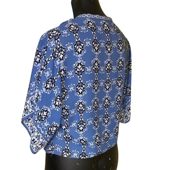 NEW Max Studio Blue Dolman Sleeve Tie-Front Blouse - Picture 4 of 6